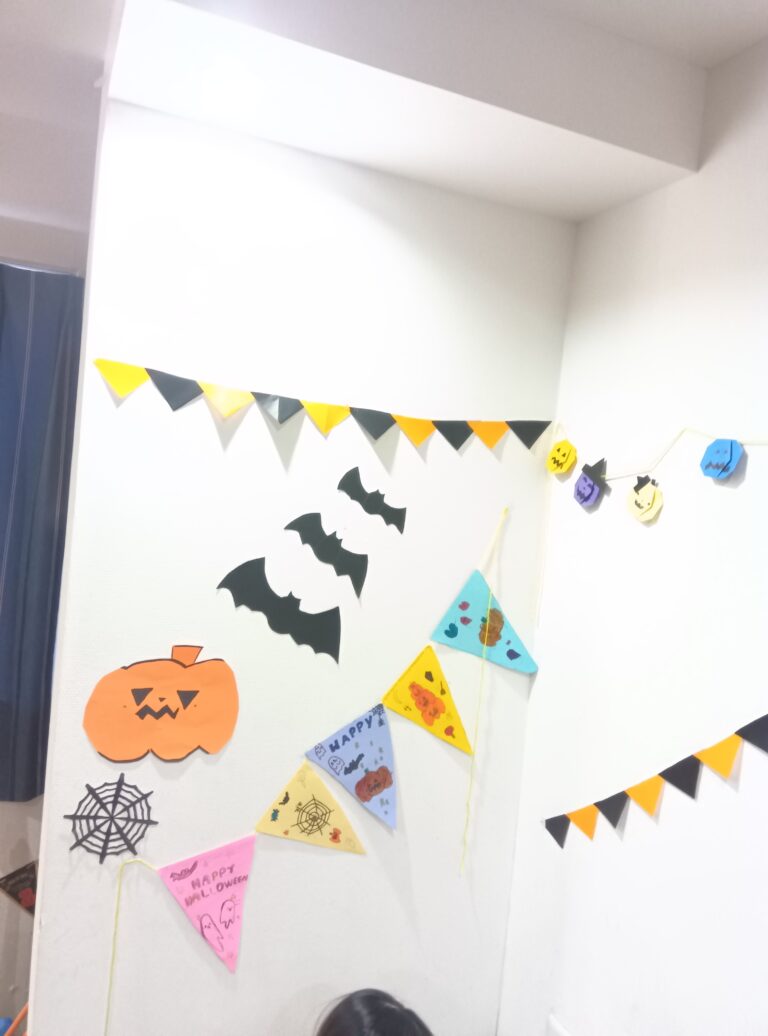 ハロウィーンパーティーの飾り付け